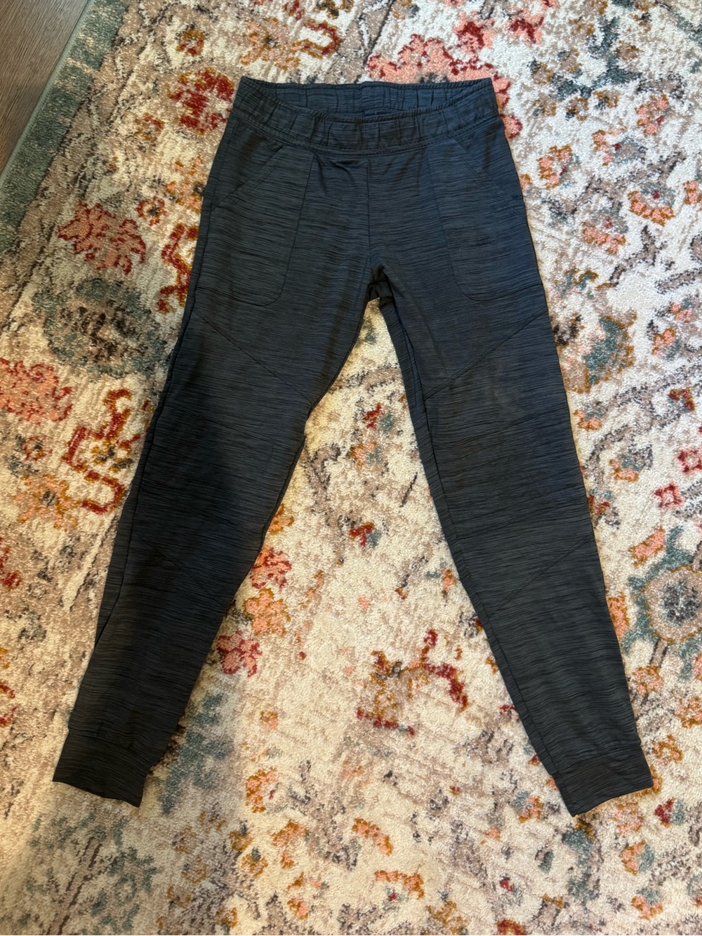 FLEO Joggers